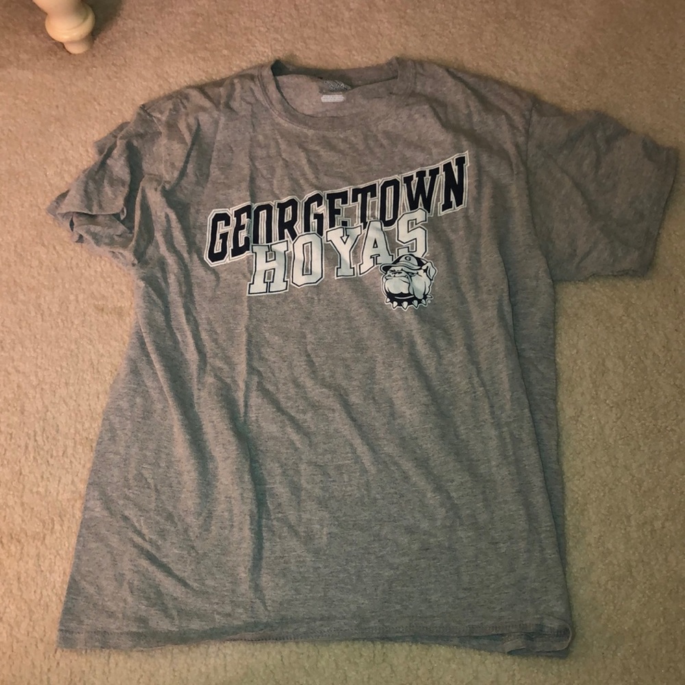 Georgetown university gray T-shirt